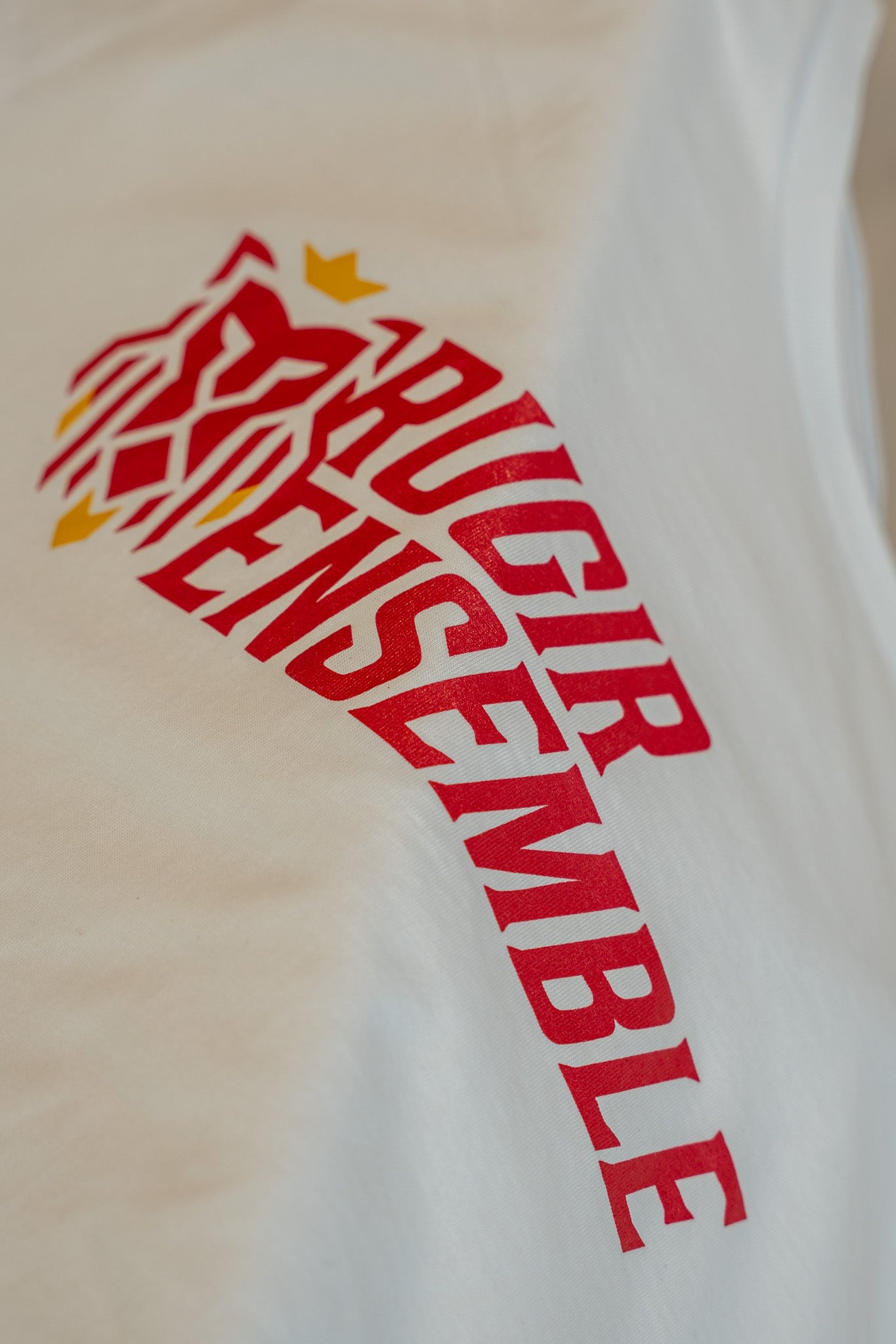 T-Shirt Rugir Ensemble